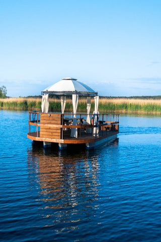 PRIVATE TOUR IN RIGA & DAUGAVA WITH FLOATING GRILL TERRACE